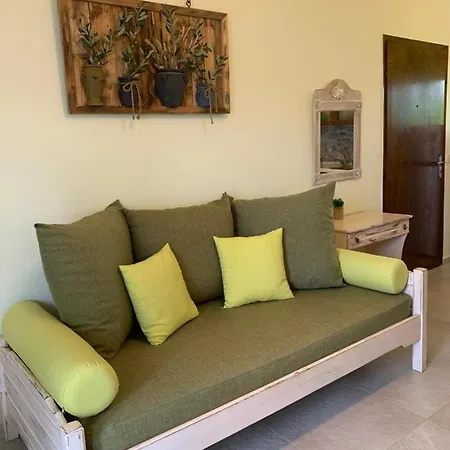 Elia Apartment
